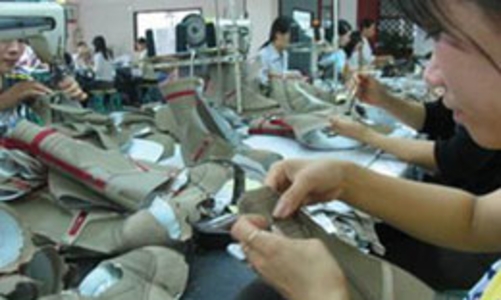 EU bác đề xuất gia hạn thuế chống bán phá giá với giày Việt Nam