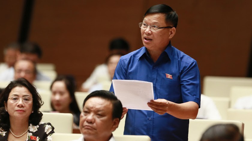 Đại biểu Trần Văn Tiến (Vĩnh Phúc) đề xuất nghỉ thêm ngày toàn dân đưa trẻ đến trường, là ngày 5 tháng 9 dương lịch - Ảnh: QP  