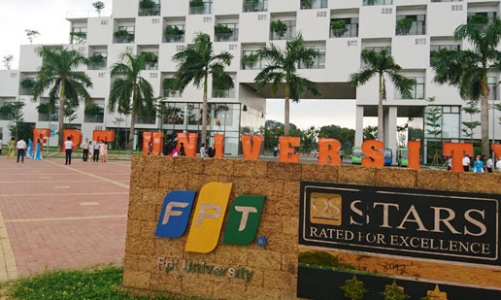 Phong tỏa tạm thời Đại học FPT vì có sinh viên nhiễm Covid-19, truy tìm người đi xe bus tuyến 74