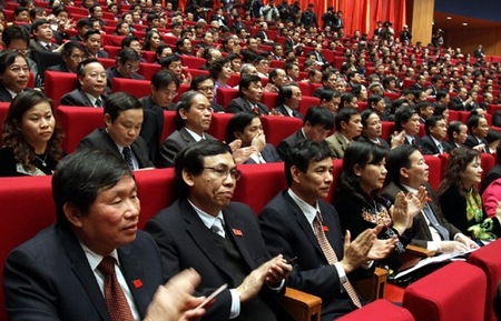 Đảng viên không được nói, làm trái hoặc không thực hiện cương lĩnh chính trị, điều lệ Đảng, nghị quyết, chỉ thị, quy định, quyết định, kết luận của Đảng; làm những việc mà pháp luật không cho phép - Ảnh: LQP.