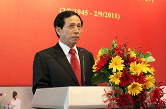 Đại sứ Nguyễn Văn Thơ phát biểu tại buổi chiêu đãi 66 năm Quốc khánh nước Cộng hòa Xã hội Chủ nghĩa Việt Nam - Ảnh: CRI.