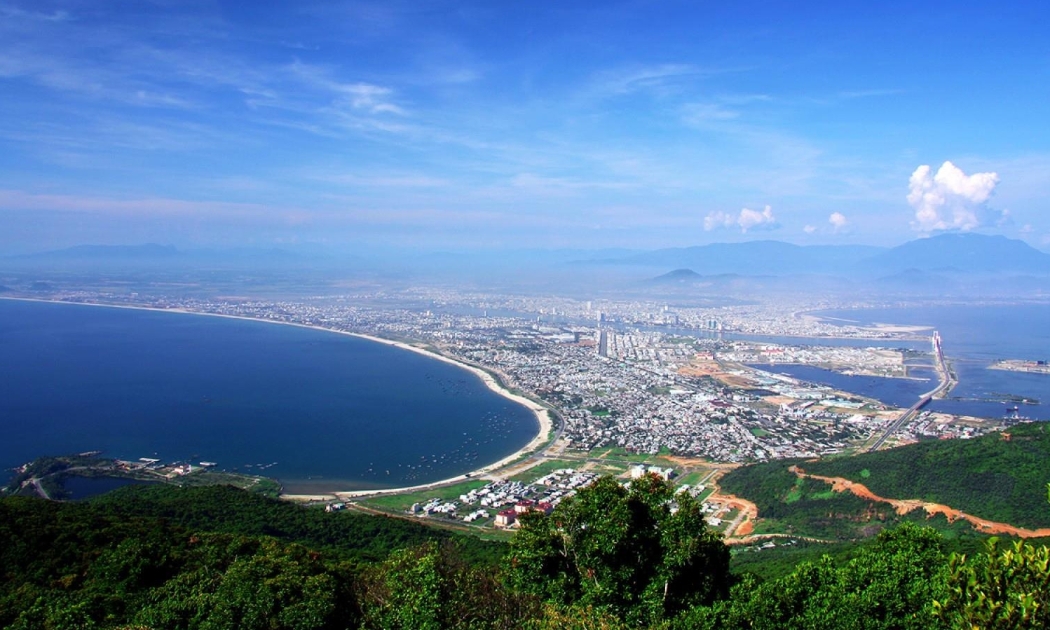 Dòng vốn đầu tư lớn vào sở hạ tầng, du lịch, giải trí, công nghệ tạo thành đòn bẩy cực lớn khiến thị trường bất động sản tại Đà Nẵng bước vào thời điểm phát triển mới.