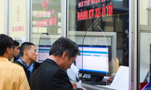 Với thủ tục cấp lại Giấy chứng nhận đăng ký, biển số xe máy chuyên dùng 
bị mất, bỏ các thông tin liên quan đến cá nhân công dân và bổ sung số 
định danh cá nhân vào mẫu đơn.