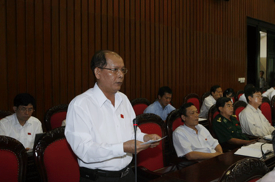 Đại biểu Danh Út đề nghị làm rõ trách nhiệm của các doanh nghiệp khai thác khoáng sản với nhân dân địa phương - Ảnh: TTXVN.
