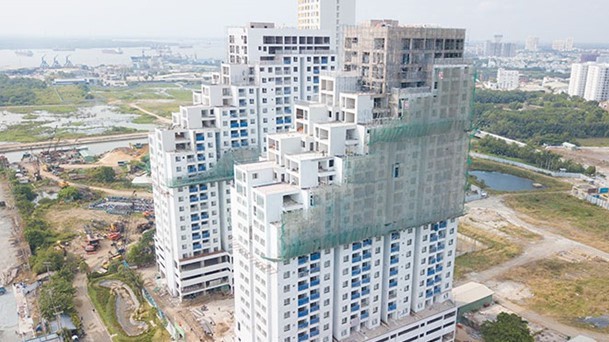 Khu đất hơn 9.000 m2 được Tập đoàn Đất Xanh dựng lên 2 toà nhà cao 26 tầng.