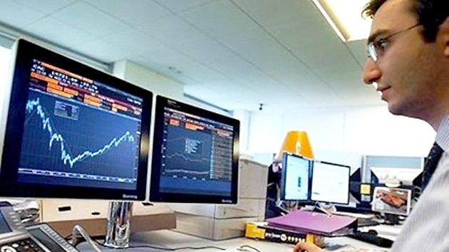 Nhà đầu tư nước ngoài bất ngờ gom mạnh cổ phiếu VTP.