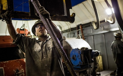 Tính đến hết phiên ngày hôm qua, giá dầu trên các thị trường lớn của thế giới đã có 8 phiên hạ liên tiếp - Ảnh: MarketWatch.<br>