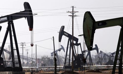 Giá dầu tiếp tục hạ sâu