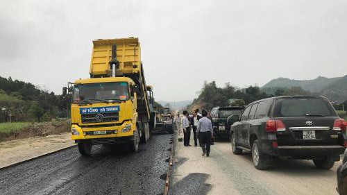 Dự án BOT Hoà Lạc - Hoà Bình đang được chủ đầu tư đẩy mạnh thi công. 