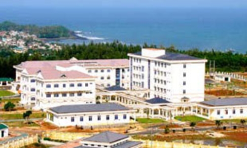 Dung Quất: Chiếc áo cũ đã chật!