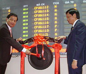Savico ngày lên sàn Hà Nội.