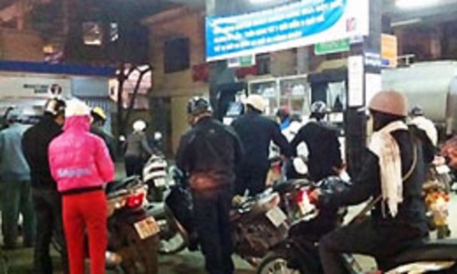 Cung ứng đủ ngoại tệ để nhập khẩu xăng dầu