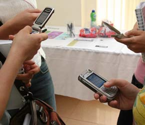 Dịch vụ viễn thông di động đã không còn sự độc quyền của các doanh nghiệp Nhà nước trên thị trường - Ảnh: Việt Tuấn.