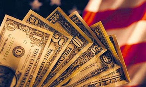 Kinh tế Mỹ đang bị bóp nghẹt hai đầu