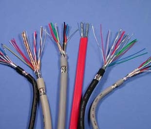 Công ty Cổ phần Cáp và Vật liệu Viễn Thông vừa có công văn xin gia hạn nộp báo cáo tài chính quý 4/2008 chậm nhất vào ngày 9/2/2008.