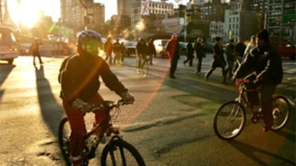 Giá dầu cao, dân Mỹ cũng… “kẹt”!