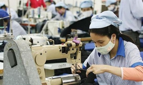 Doanh nghiệp dệt may đề xuất không tăng lương tối thiểu vùng năm 2021