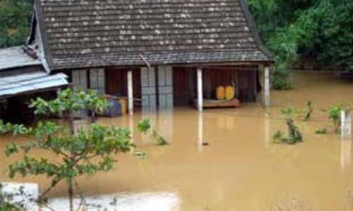 Thiệt hại không dưới 2.000 tỷ đồng do mưa lũ