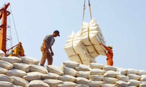 Việt Nam lần đầu tiên xuất siêu sau ba năm