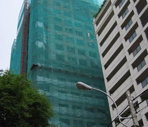 Nếu không có gì thay đổi, trong năm 2008, thị trường văn phòng cho thuê ở Tp.HCM sẽ có khoảng 200.000 m2 mặt bằng của 19 dự án xây dựng - Ảnh: VT.