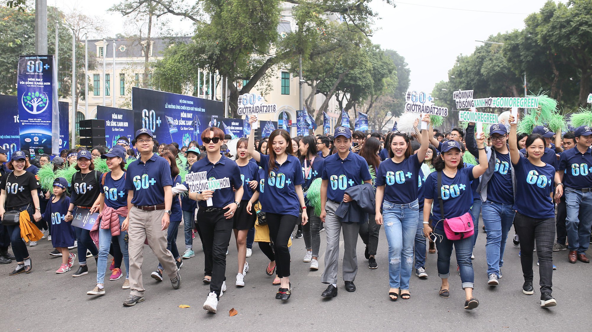 Hoạt động đi bộ hưởng ứng chiến dịch Giờ Trái đất 2018.