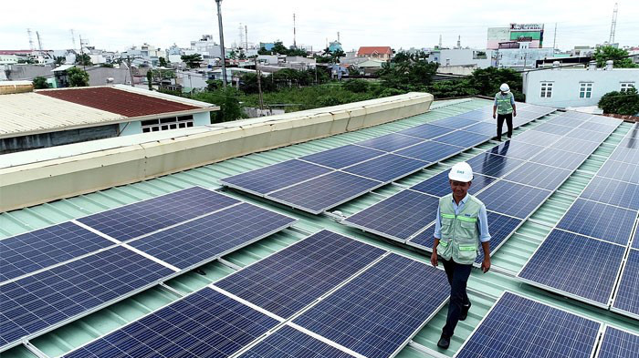 Điện mặt trời trên mái nhà (ảnh minh hoạ)