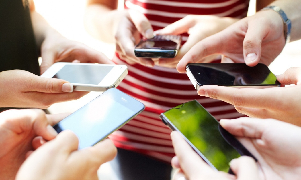 Khoảng 25% những người sở hữu smartphone sử dụng internet trên di động thường xuyên, thực hiện nhiều tác vụ, dịch vụ khác nhau.