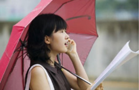 2011 cũng là năm có số thuê bao phát triển mới hàng tháng giảm nhiều nhất so với các tháng cùng kỳ năm trước đó.