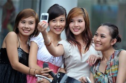 Số thuê bao điện thoại cả nước tính đến cuối tháng 9/2011 ước tính đạt 129,7 triệu thuê bao, trong đó có 114,2 triệu thuê bao di động.