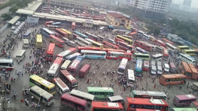 Hà Nội tiếp tục điều chuyển tuyến xe khách.