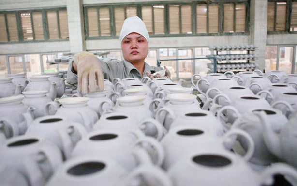 Ít ngày nữa, tại kỳ họp thứ hai, Quốc hội sẽ thảo luận về dự án Luật Hỗ trợ doanh nghiệp nhỏ và vừa.<br>