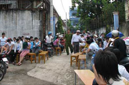 Ông chủ bỏ trốn, người lao động khốn đốn.