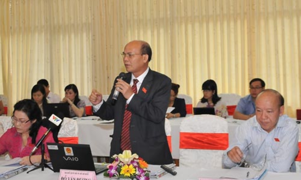Đại biểu Đỗ Văn Đương: Hà Nội là là trái tim của cả nước, nhưng muốn về lắm rào cản quá - Ảnh: M.Đ.<br>