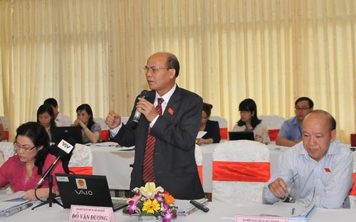 Đại biểu Đỗ Văn Đương: Hà Nội là là trái tim của cả nước, nhưng muốn về lắm rào cản quá - Ảnh: M.Đ.<br>