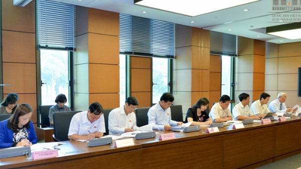 Tái cơ cấu: Bộ trưởng 