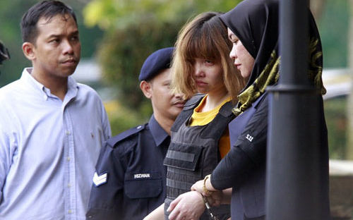 Đoàn Thị Hương có mặt tại tòa hôm 1/3 để nghe luận tội - Reuters.<br>