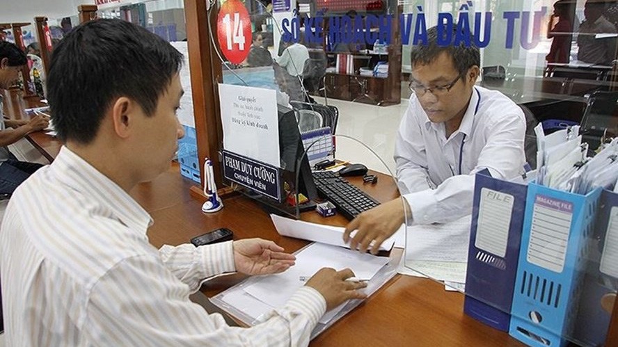 Đối với các doanh nghiệp vừa chuyển từ hộ kinh doanh sẽ được miễn lệ phí môn bài để khuyến khích phát triển.