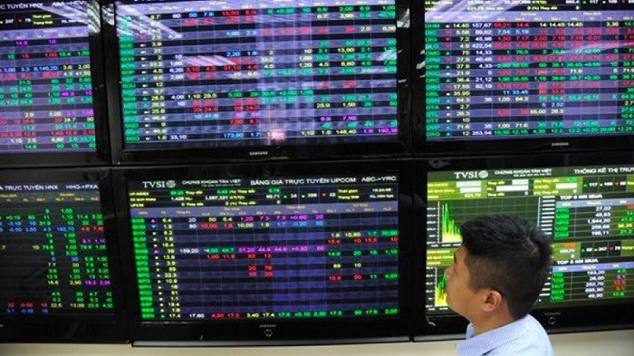 Doanh nghiệp trên sàn có mức tăng trưởng ấn tượng, đặc biệt là ngành ngân hàng