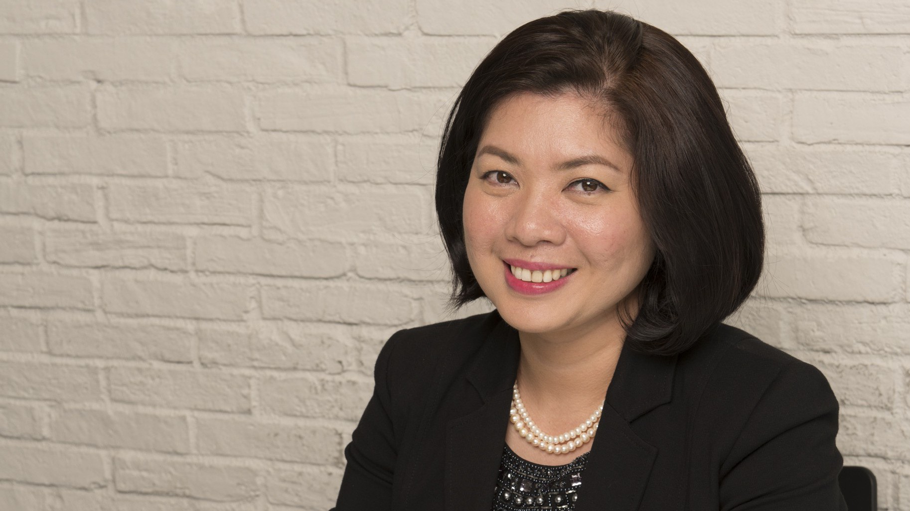 Bà Lê Thị Kim Chi - Group CEO Apollo English.