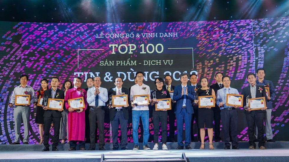 Lễ vinh danh 100 sản phẩm, dịch vụ Tin và Dùng 2018 diễn ra tại Tp.HCM chiều 29/11 - Ảnh: Việt Tuấn.