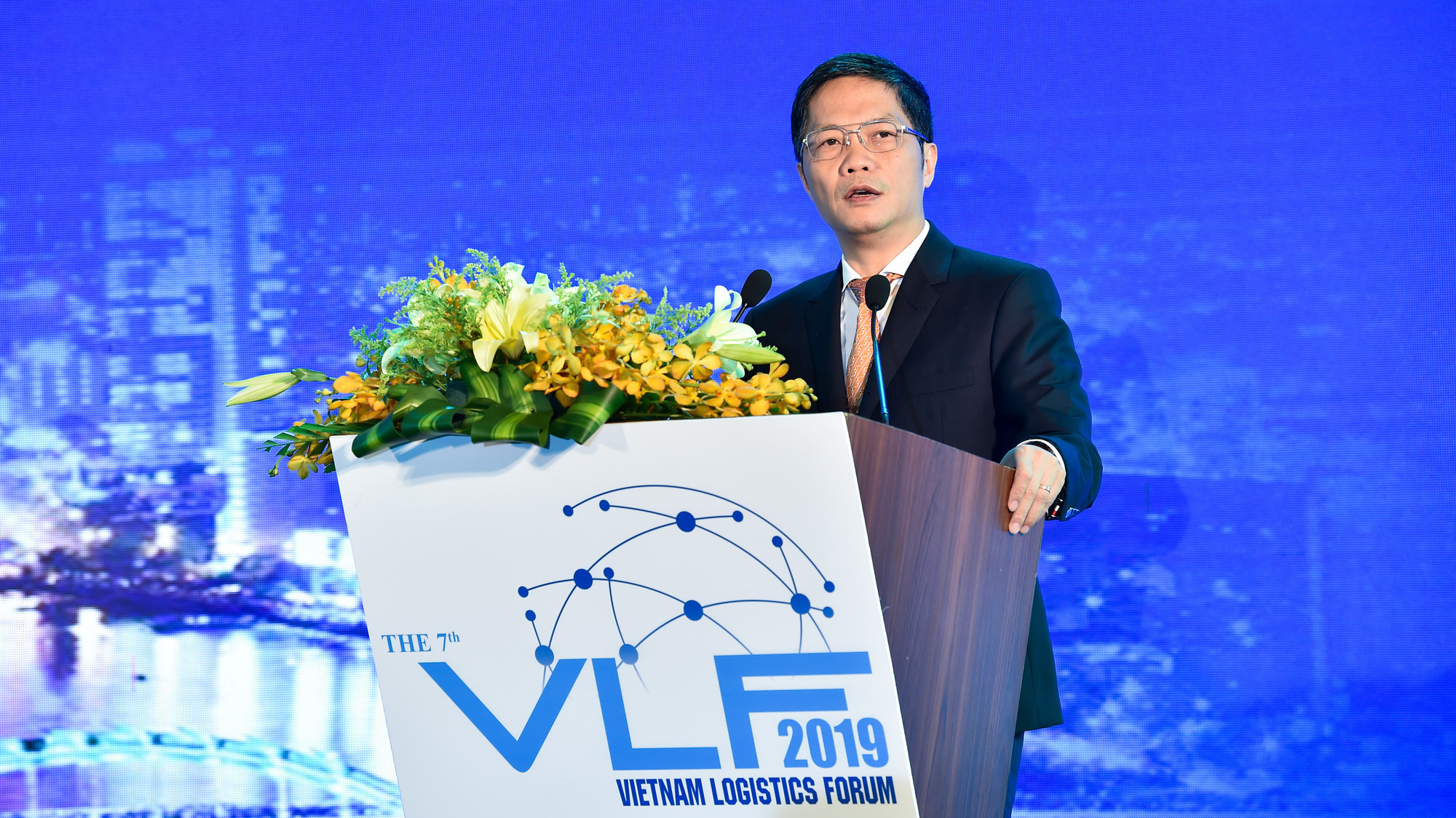 Để từng bước hoàn thiện các cơ chế chính sách về  logistics, Chính phủ, Thủ tướng Chính phủ đã ban hành nhiều chính sách quan trọng.