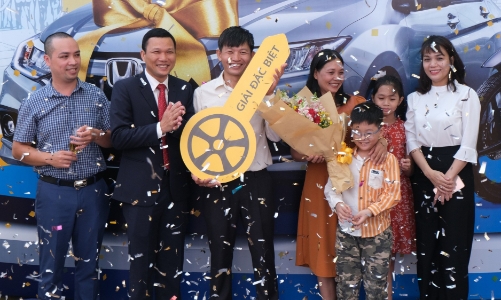 PVcomBank trao tặng Honda City cho khách hàng trúng thưởng