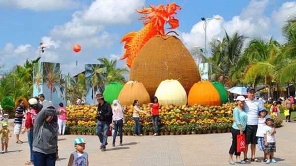 Các sản phẩm dừa của tỉnh Bến Tre đang được xuất khẩu sang 100 nước, giá trị xuất khẩu dừa năm 2018 là trên 200 triệu USD và lọt vào top xuất khẩu tỷ USD của Việt Nam.