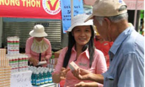 Nông dân vẫn “khát” hàng Việt