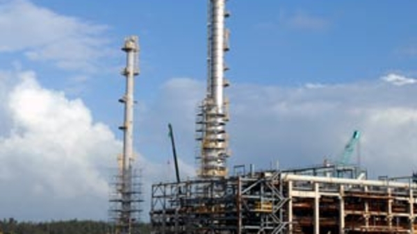 Dung Quất, nhân tố “lợi hại” bình ổn giá xăng dầu?