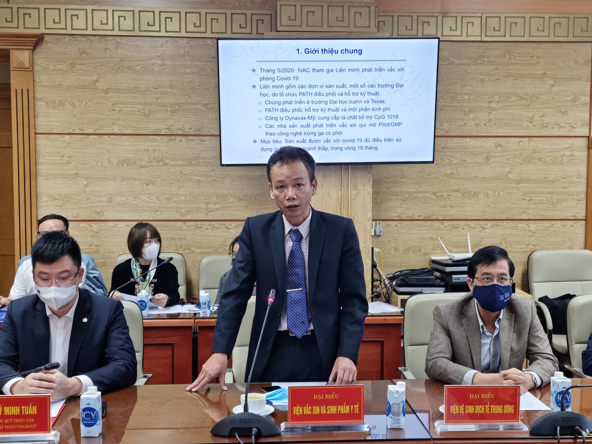 TS Dương Hữu Th&aacute;i, Viện Viện trưởng Viện Vắc xin v&agrave; Sinh phẩm Y tế th&ocirc;ng tin về kết quả nghi&ecirc;n cứu vaccine Covivac.