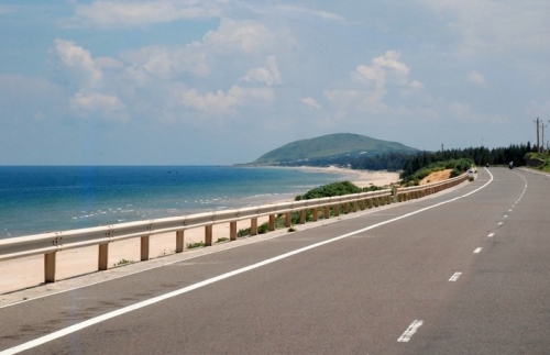 Trong kế hoạch, Chính phủ sẽ cho phép đầu tư tuyến đường bộ qua 6 tỉnh thành ven biển phía Bắc.<br>