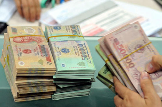 Theo tính toán của Bộ Lao động - Thương binh và Xã hội, mức lương tối thiểu chung do Chính phủ ban hành chỉ bảo đảm được phần lương thực, thực phẩm và chỉ đáp ứng được 50% nhu cầu tối thiểu của công chức lao động.