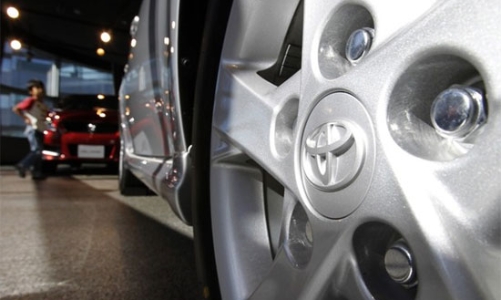 Toyota gặp khó
