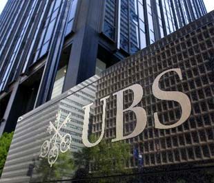  UBS là ngân hàng thua lỗ đậm nhất tại châu Âu trong khủng hoảng tài chính hiện nay, buộc Chính phủ và Ngân hàng Trung ương Thụy Sỹ phải hỗ trợ 59 tỷ USD. Từ đầu năm tới nay, cổ phiếu của UBS đã mất giá tới 67%. 